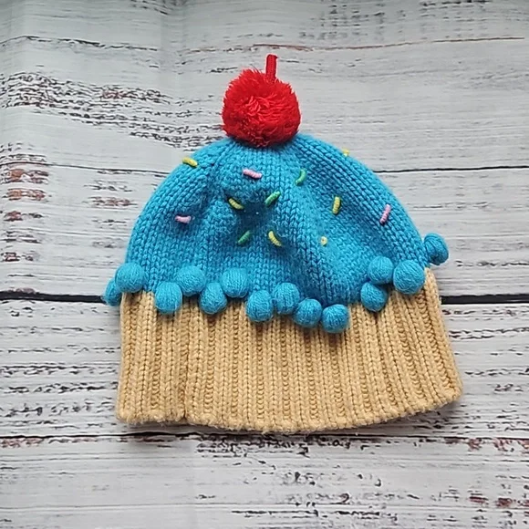 Cupcake hats - Picture 3 of 4